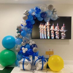 Balloon Garland Hanukkah