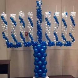 22 1701186648 Menorah Balloon Sculpture Hanukkah