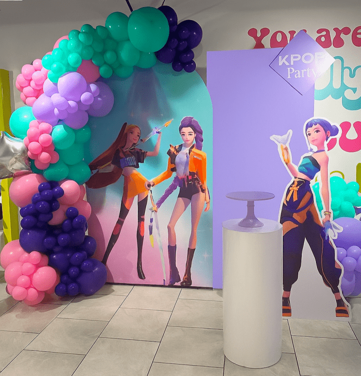 Modern Decor Package #2 K-Pop Demon Hunters A Modern Decor Package #2 K-Pop Demon Hunters A