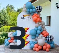 Small Modern Decor Package Hot Wheels